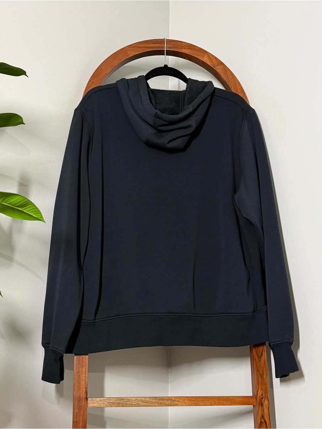Jambys Large Black House Hoodie — image 2 of 6